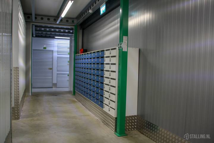 specker self-storage postbus huren west friesland