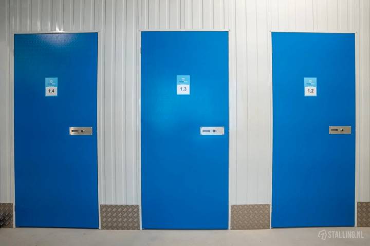 storage share opslagruimte in beek en donk huren - self storage