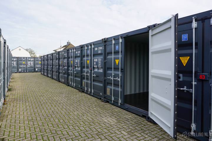 a2 opslag container opslag huren in hedel - gelderland, gelegen aan de maas.