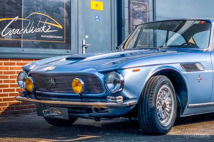 classic plaza oldtimerstalling classic plaza