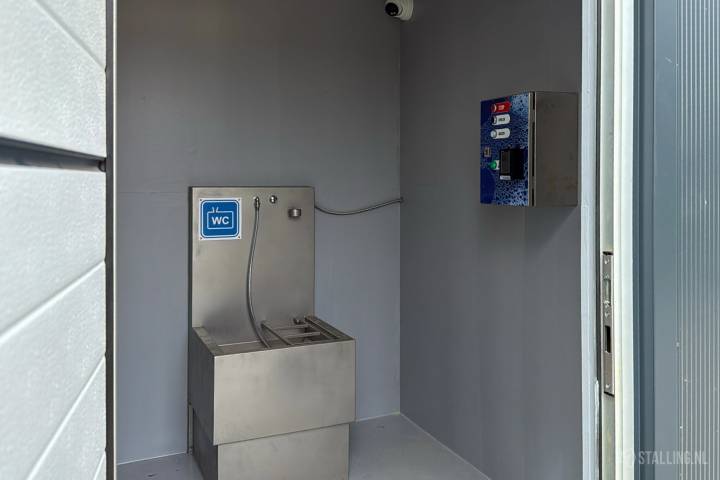 multibox garageparken & stallingen camperstalling - luxe eigen plekken - oude tonge camperstalling