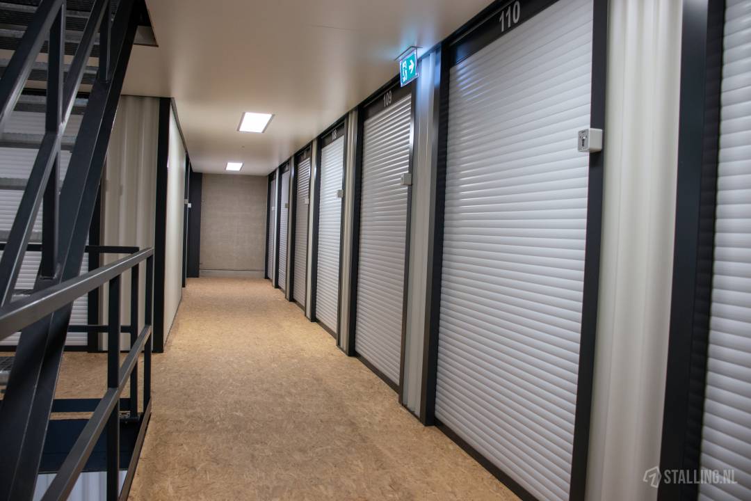 storage world opslag huren budel soerendonk