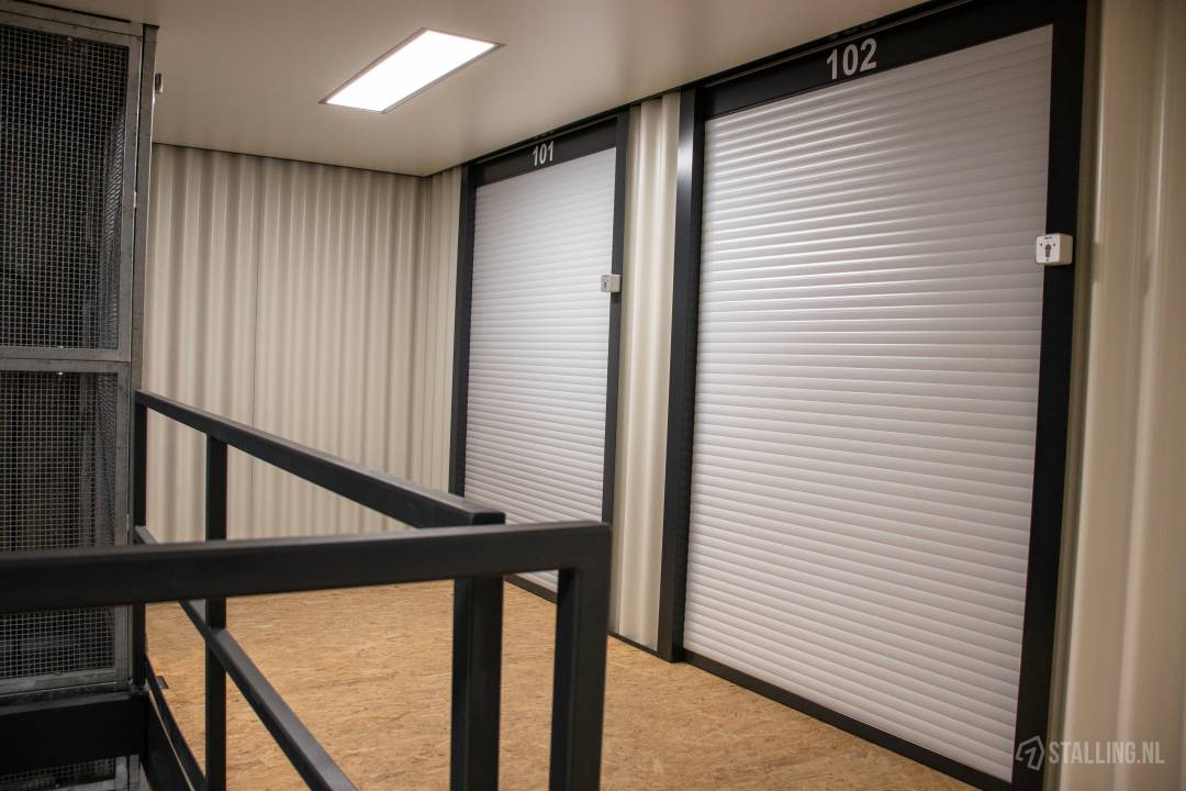 storage world opslag huren kempen airport