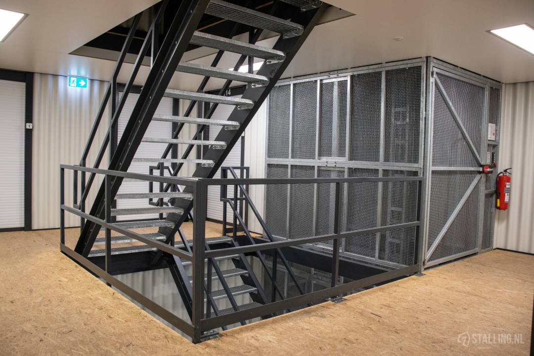 storage world opslagruimte huren a2 budel