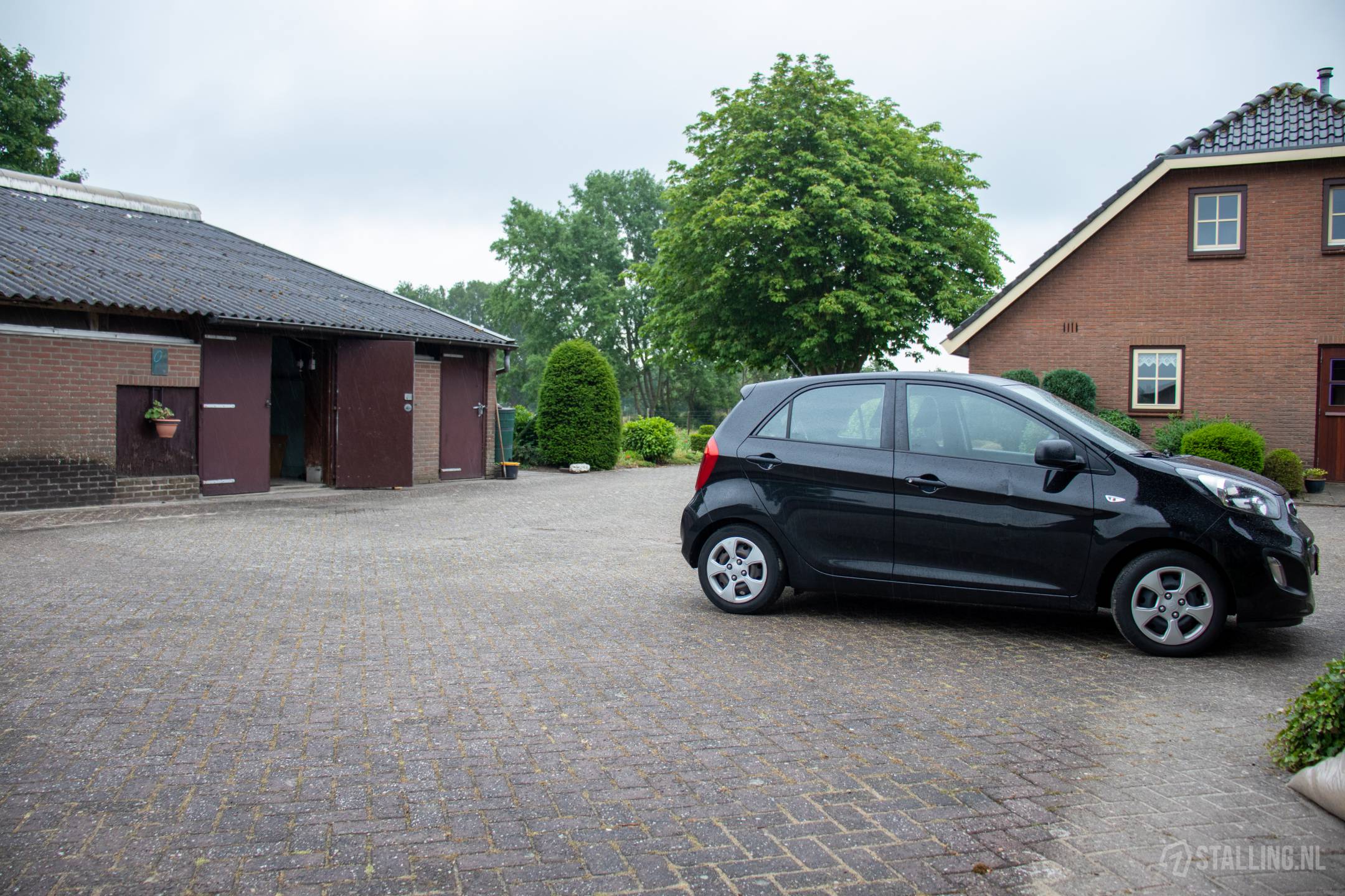 Autostalling in Hoevelaken Stalling Hoevelaken 1Stalling