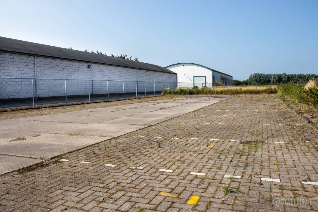 stalling van dorst aanhangerstalling tholen